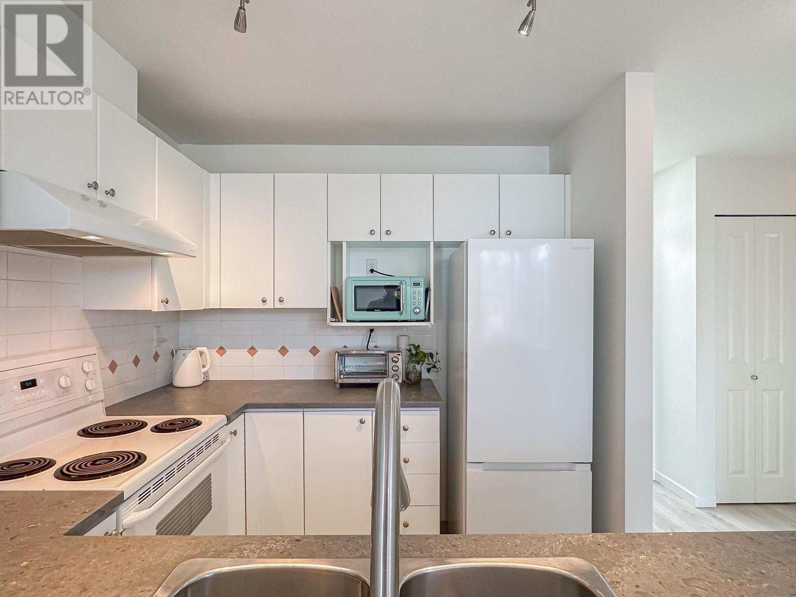402 3023 W 4 Avenue, Vancouver, British Columbia  V6K 1R5 - Photo 9 - R2984989