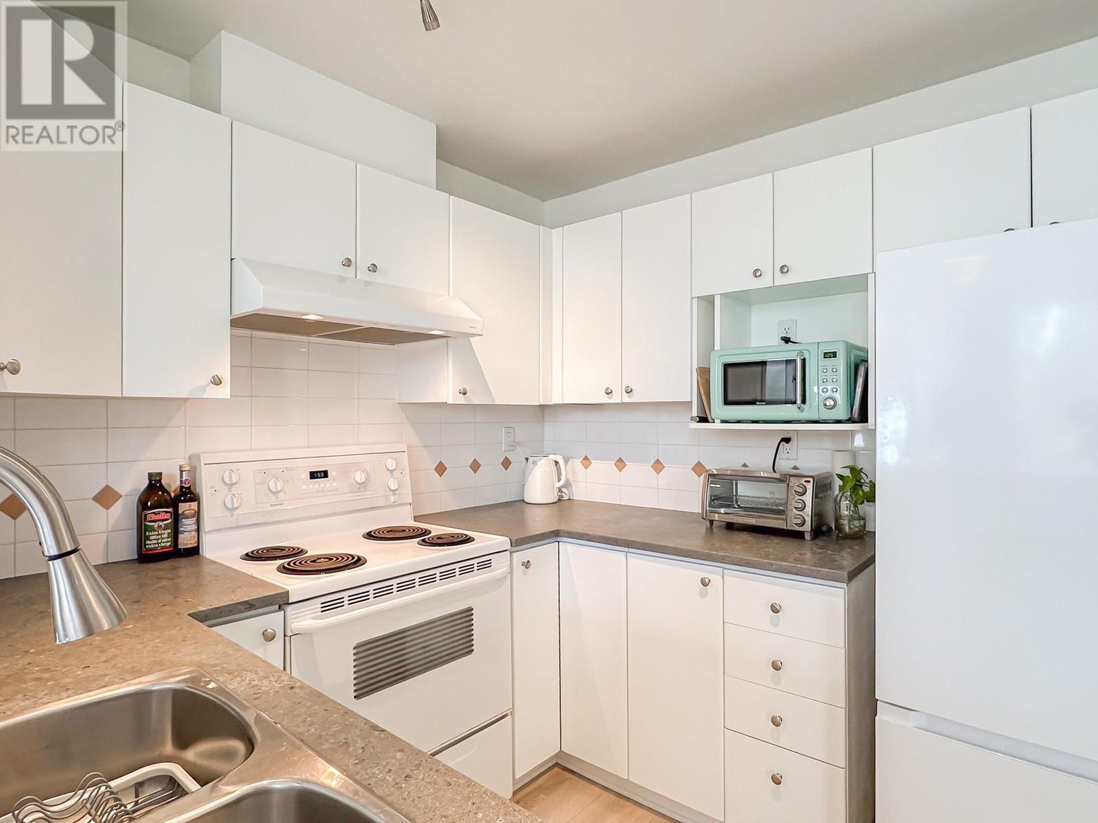 402 3023 W 4 Avenue, Vancouver, British Columbia  V6K 1R5 - Photo 10 - R2984989