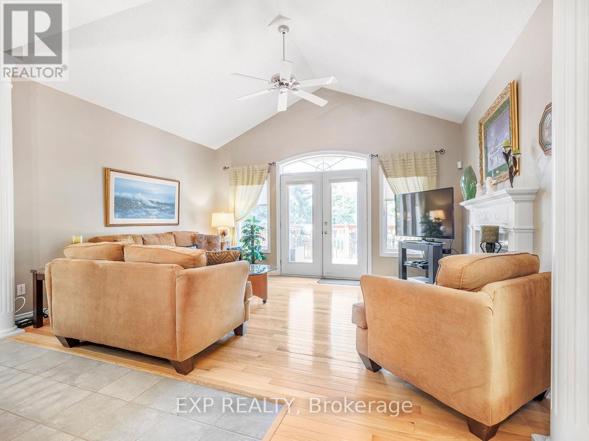 Property at 34 BRIAR GATE WAY image 5