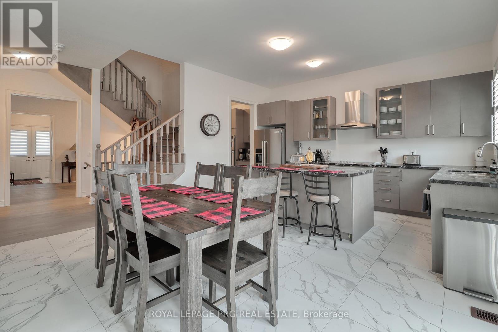 61 Cattail Crescent, Hamilton, Ontario  L0R 1Z6 - Photo 9 - X12063491