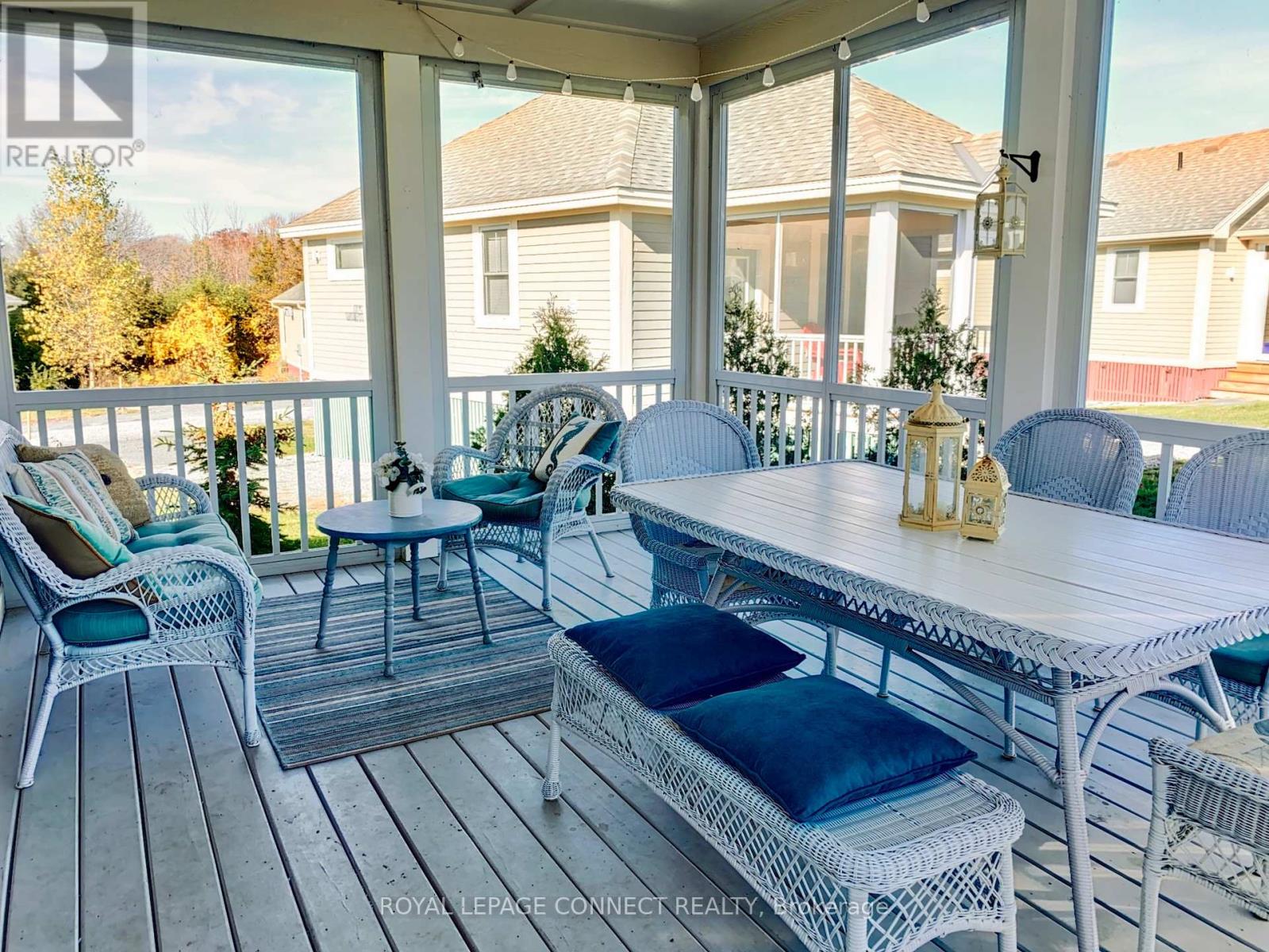 98 - 20 Butternut Lane, Prince Edward County, Ontario  K0K 1P0 - Photo 2 - X12063523
