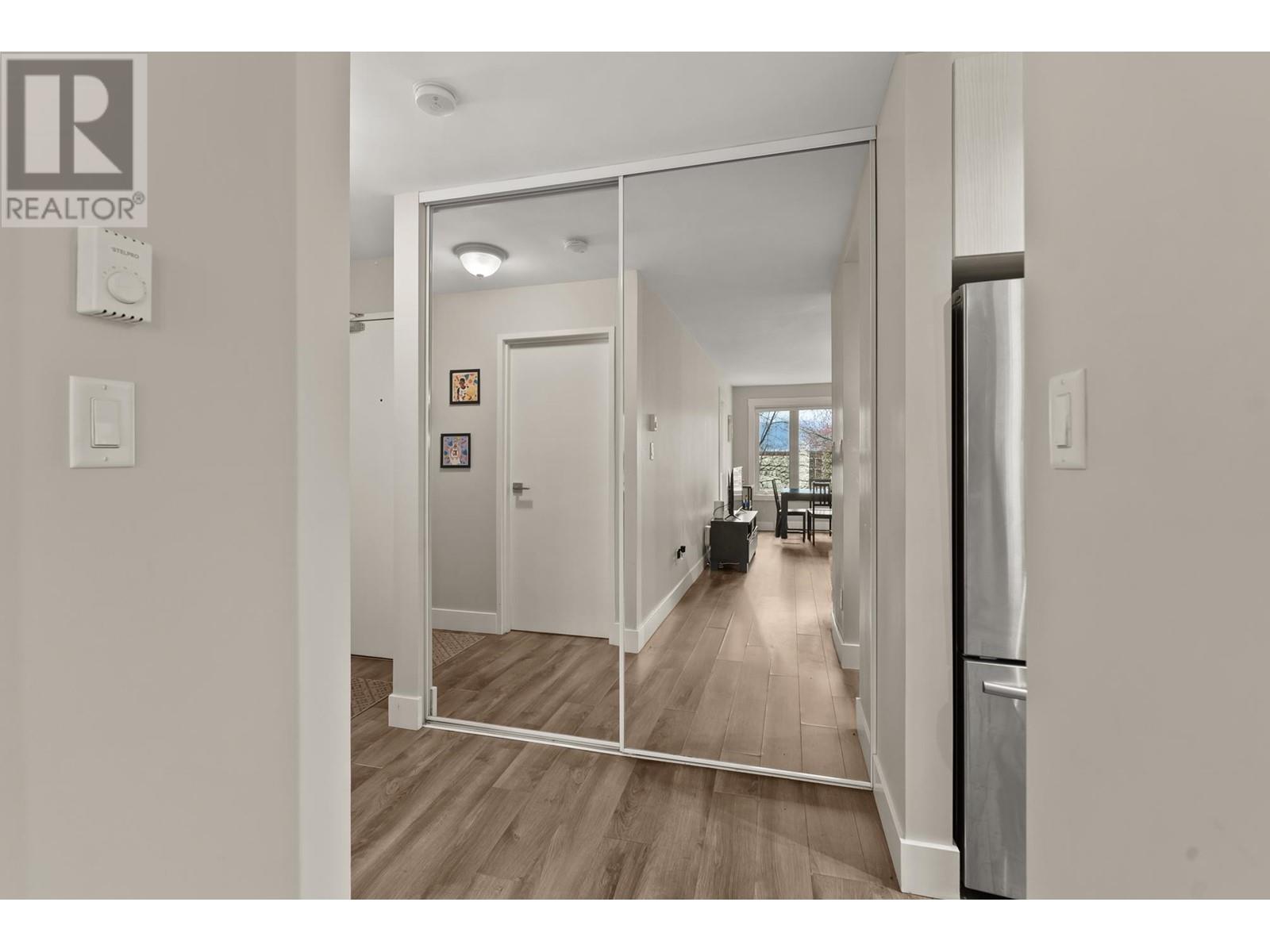 304 1040 E Broadway, Vancouver, British Columbia  V5T 4N7 - Photo 12 - R2986396