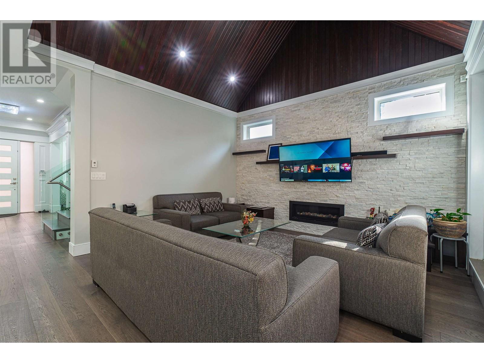5029 Marine Drive, Burnaby, British Columbia  V5J 3G5 - Photo 12 - R2983792