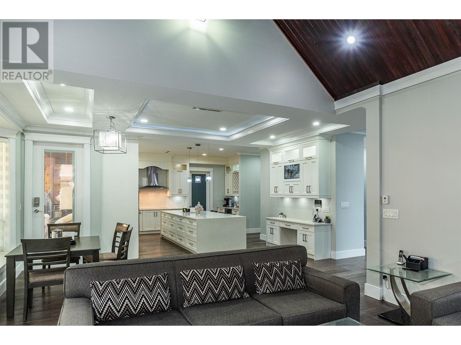 5029 Marine Drive, Burnaby, British Columbia  V5J 3G5 - Photo 15 - R2983792