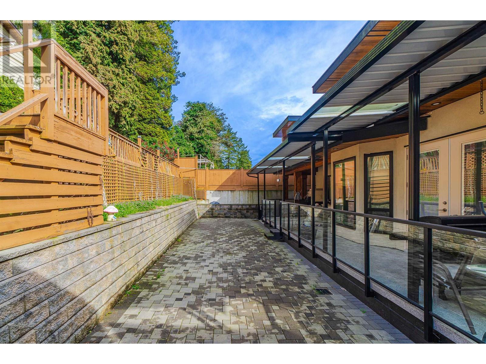 5029 Marine Drive, Burnaby, British Columbia  V5J 3G5 - Photo 35 - R2983792
