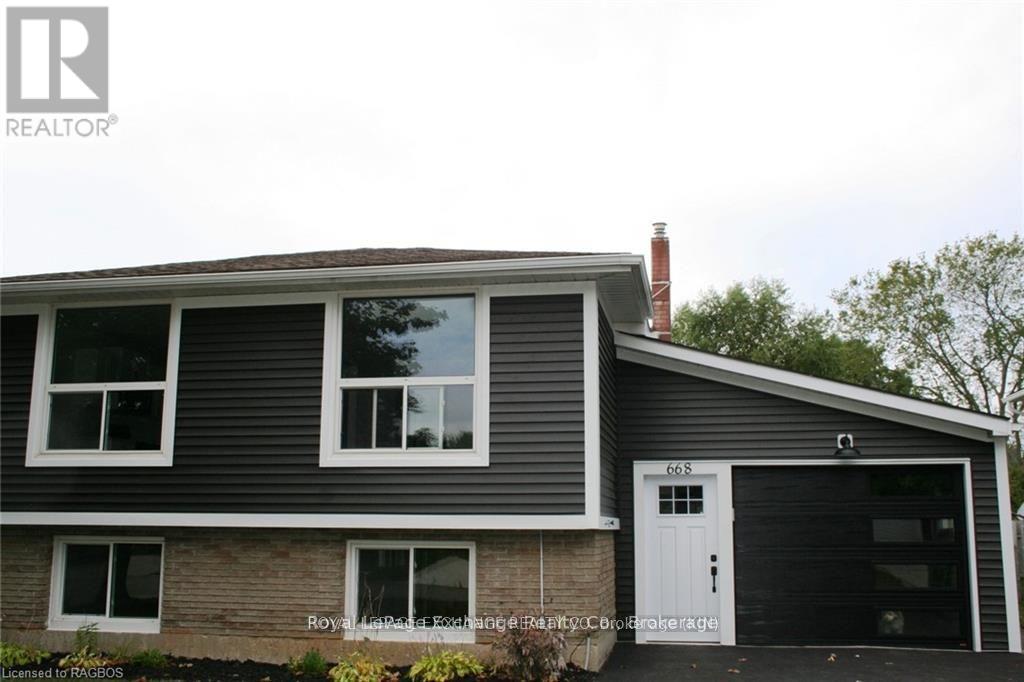 668 Palmateer Drive W, Kincardine, Ontario  N2Z 1R4 - Photo 21 - X12063553