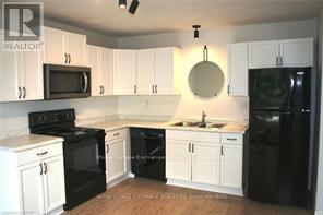 668 Palmateer Drive W, Kincardine, Ontario  N2Z 1R4 - Photo 8 - X12063553