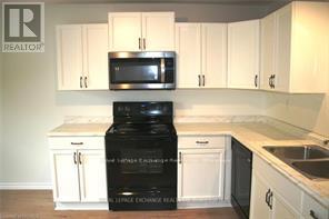 668 Palmateer Drive W, Kincardine, Ontario  N2Z 1R4 - Photo 9 - X12063553