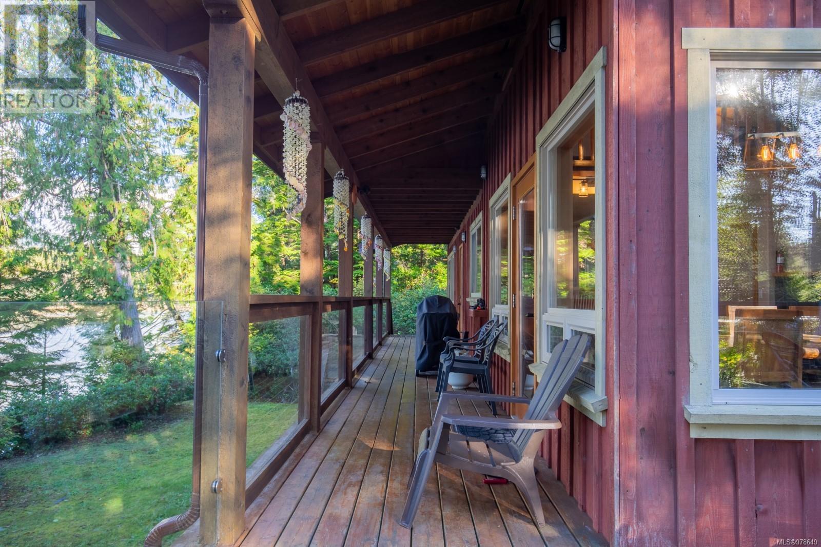 1027 Jensens Bay Rd, Tofino, British Columbia  V0R 2Z0 - Photo 34 - 978649