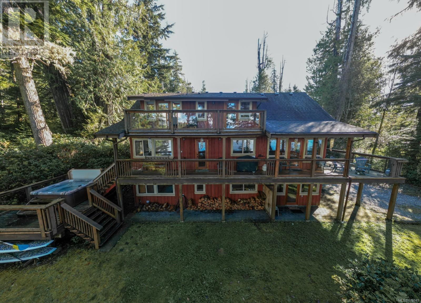 1027 Jensens Bay Rd, Tofino, British Columbia  V0R 2Z0 - Photo 2 - 978649