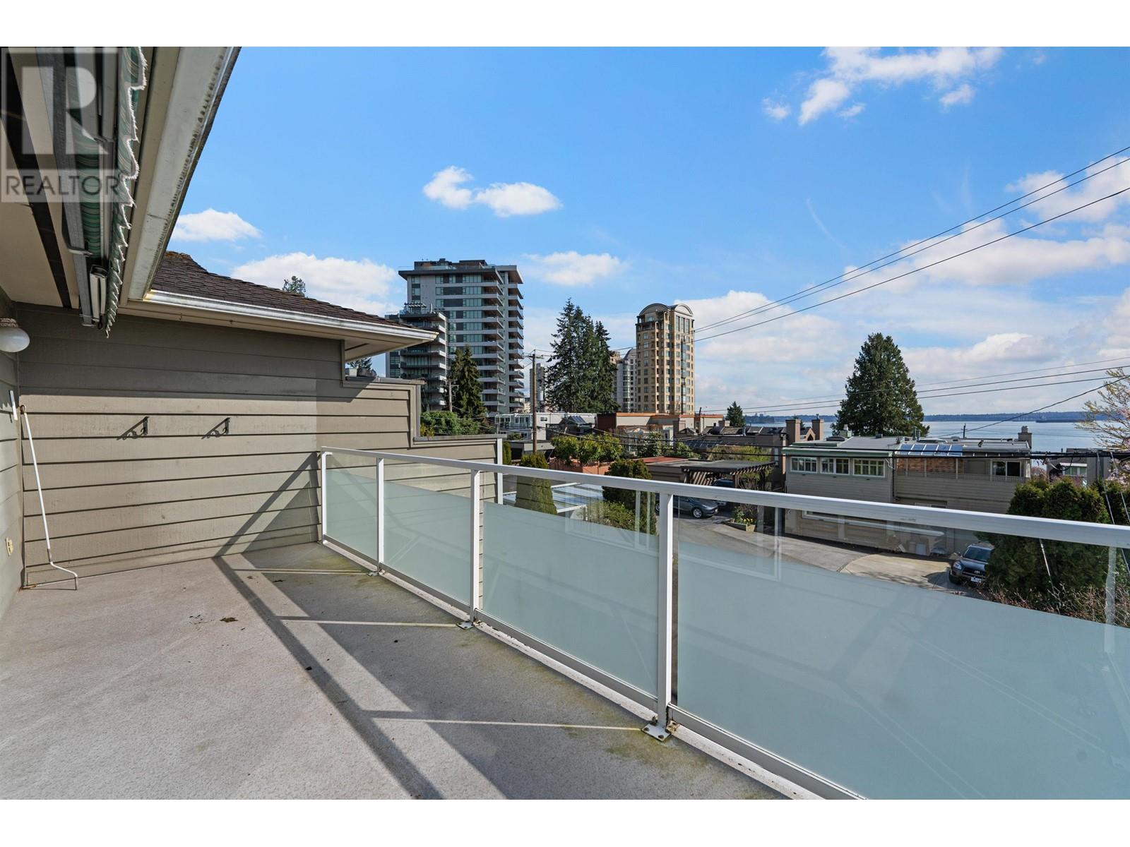 2324 Marine Drive, West Vancouver, British Columbia  V7V 1K8 - Photo 19 - R2986398