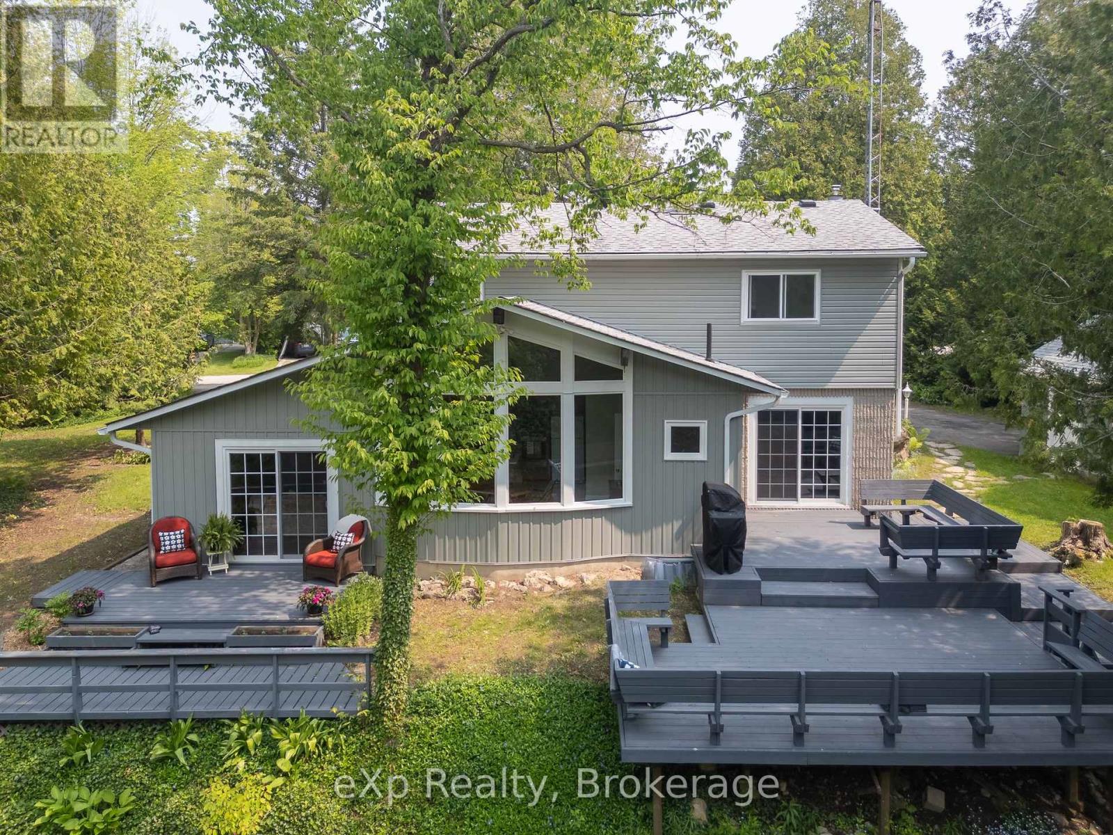 19 & 23 Front Street, South Bruce Peninsula, Ontario  N0H 2T0 - Photo 2 - X11964627