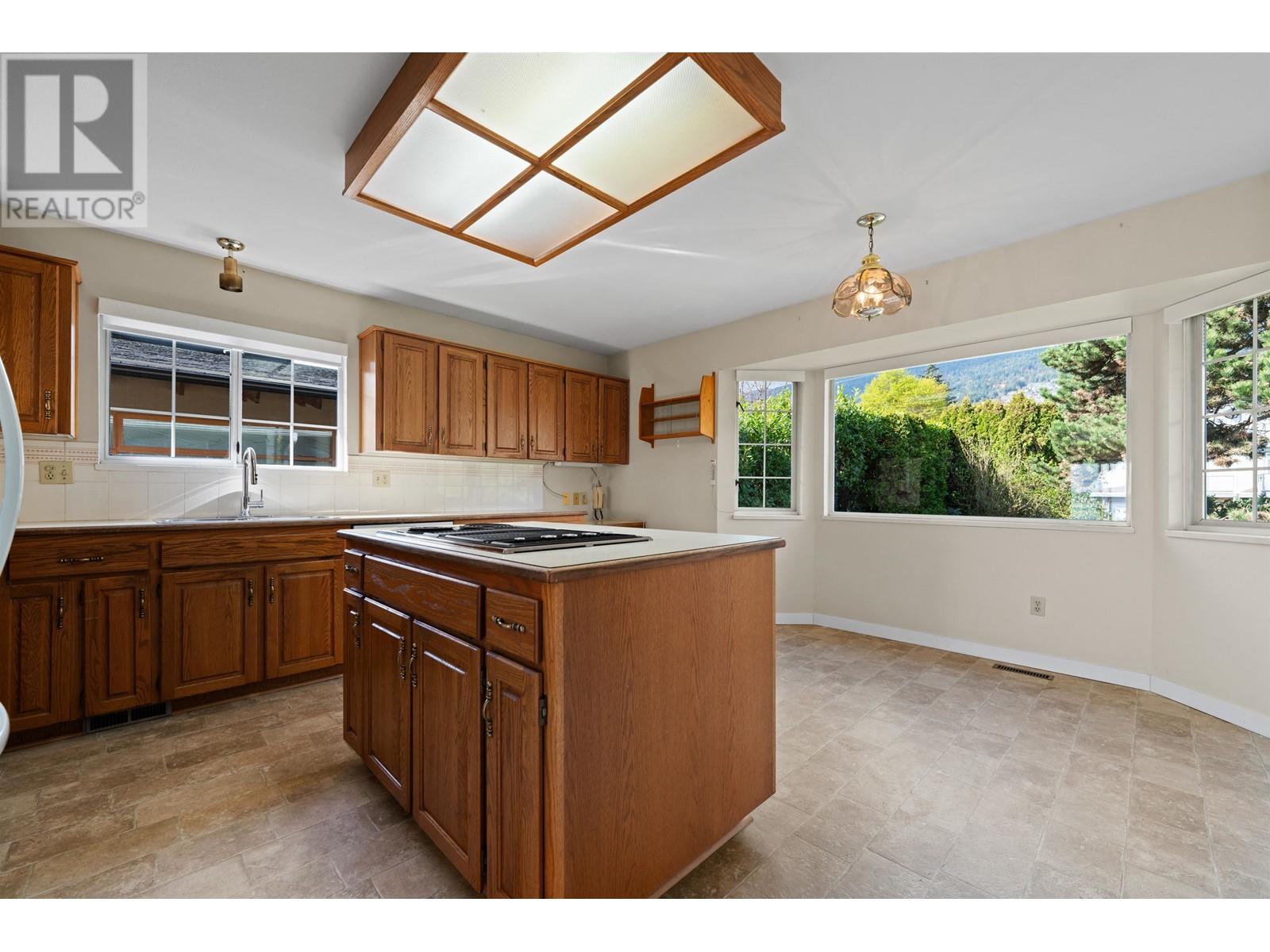 2324 Marine Drive, West Vancouver, British Columbia  V7V 1K8 - Photo 24 - R2986398