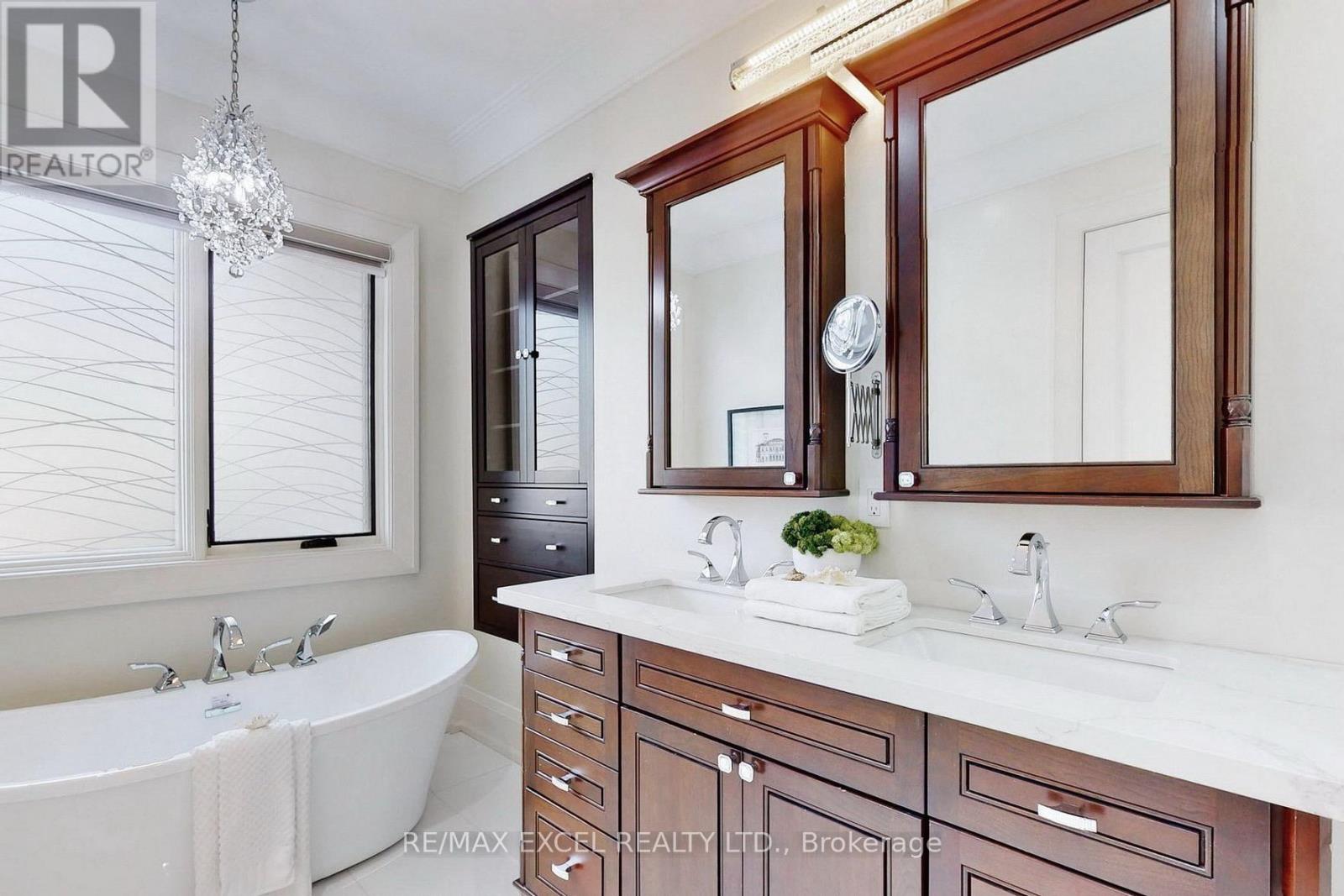 430 Reynolds Street, Oakville, Ontario  L6J 3M4 - Photo 24 - W12063582