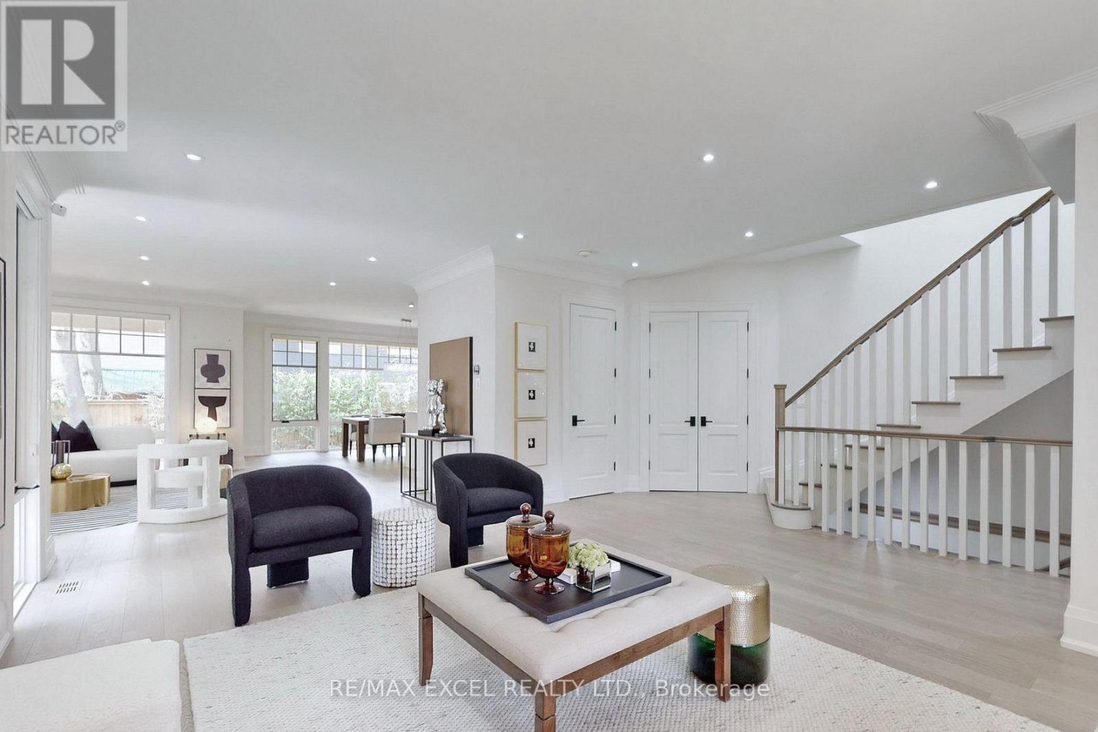 430 Reynolds Street, Oakville, Ontario  L6J 3M4 - Photo 6 - W12063582