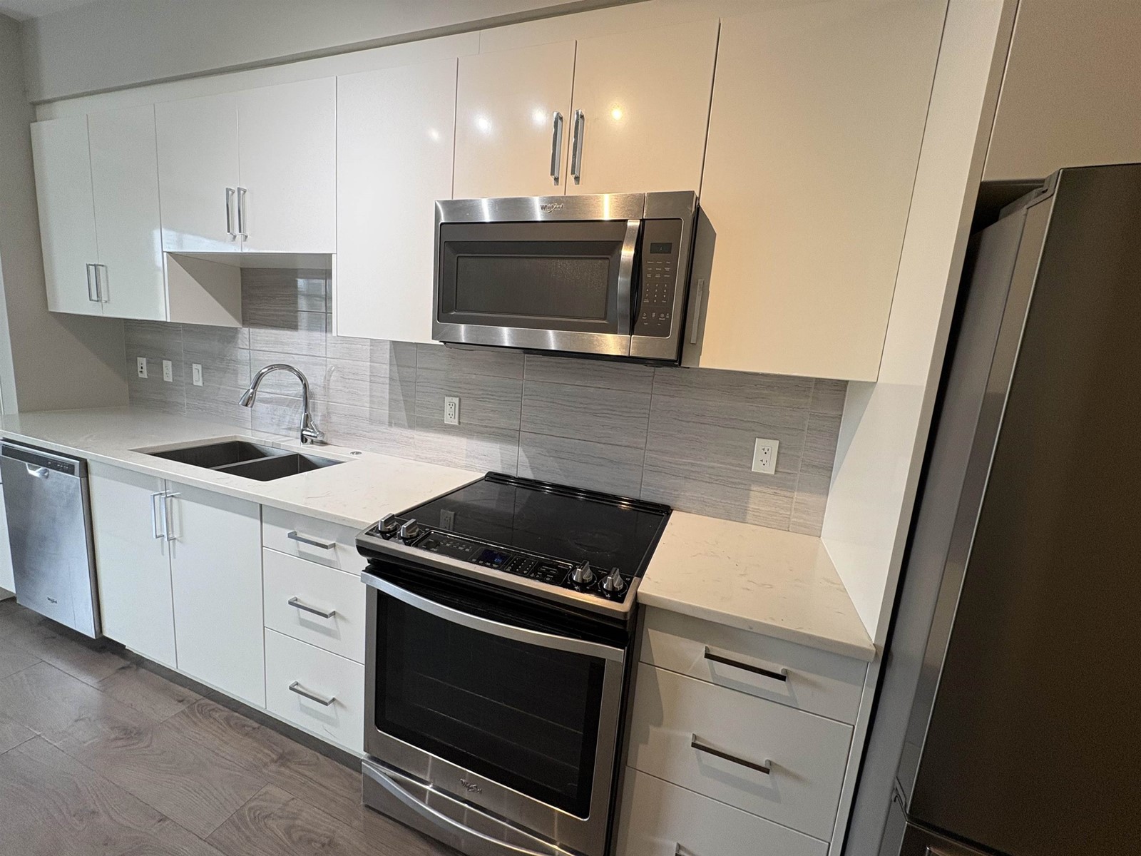 D407 20211 66 Avenue, Langley, British Columbia  V2Y 0L4 - Photo 8 - R2984190
