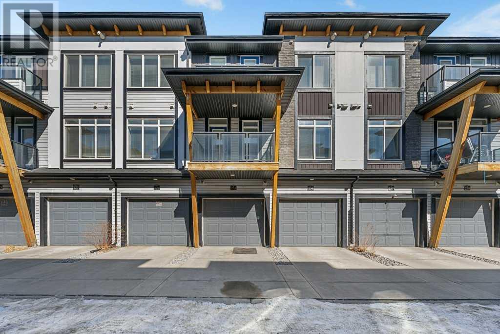 Property at 233 Savanna Walk NE image 3