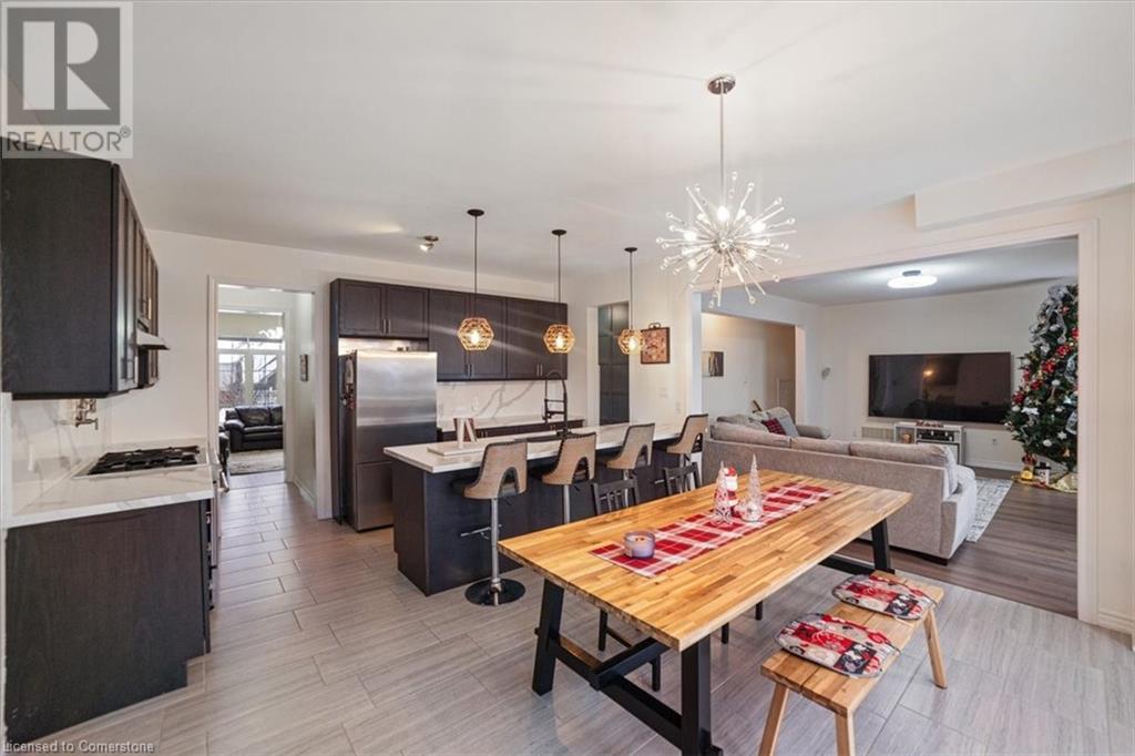 Property at 211 LIA Drive image 5