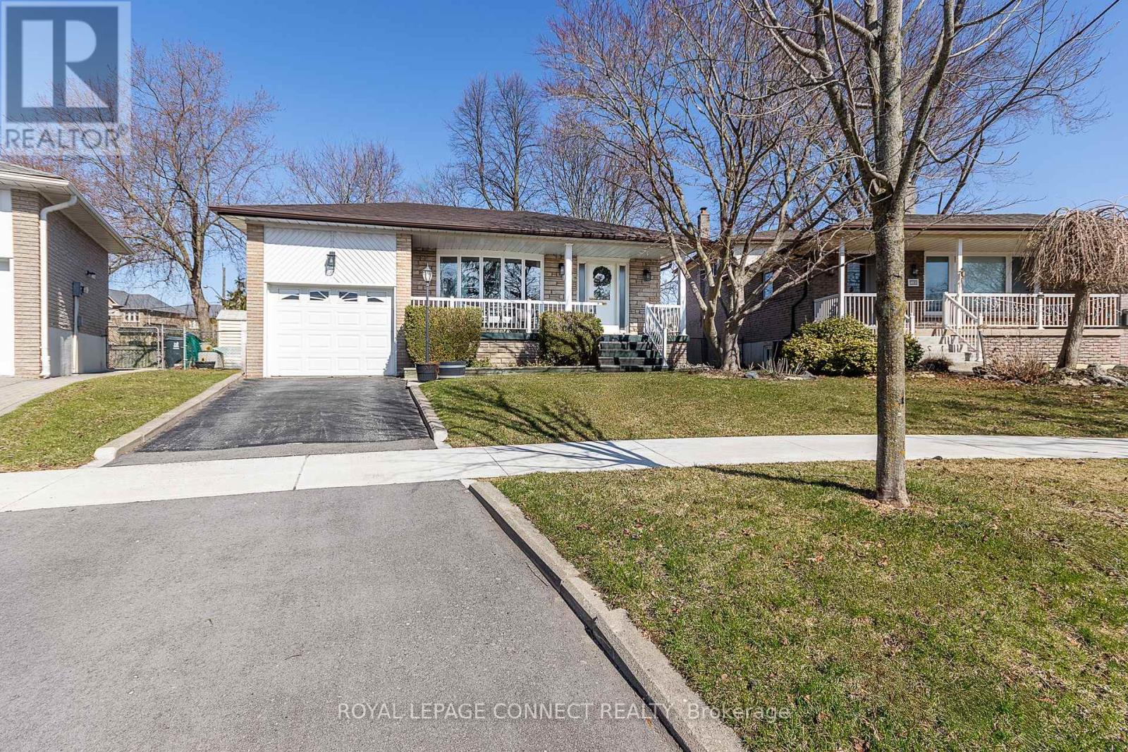 Property at 36 TIVOLI COURT image 2
