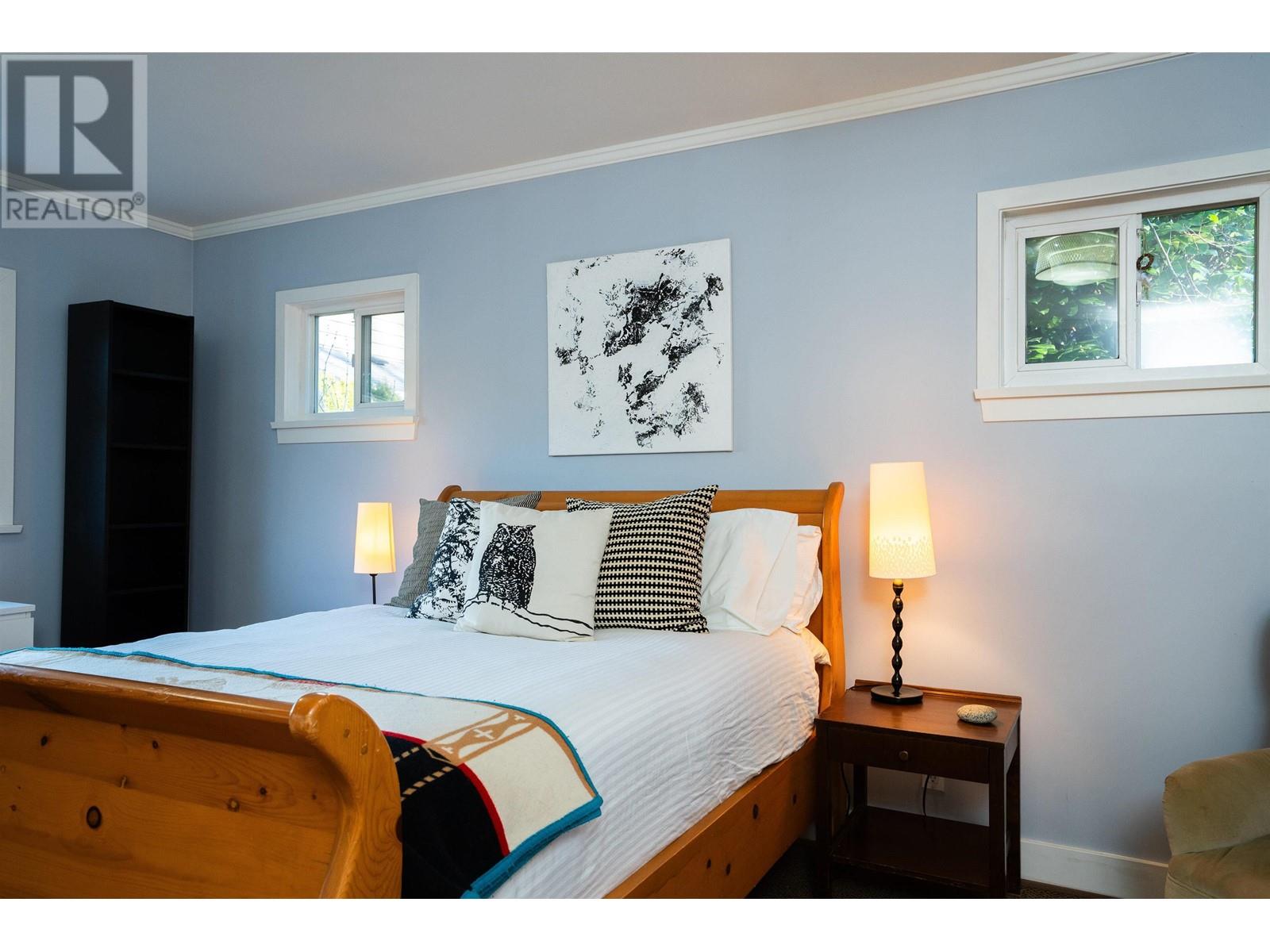 Listing Picture 17 of 36 : 3949 W 32ND AVENUE, Vancouver / 溫哥華 - 魯藝地產 Yvonne Lu Group - MLS Medallion Club Member