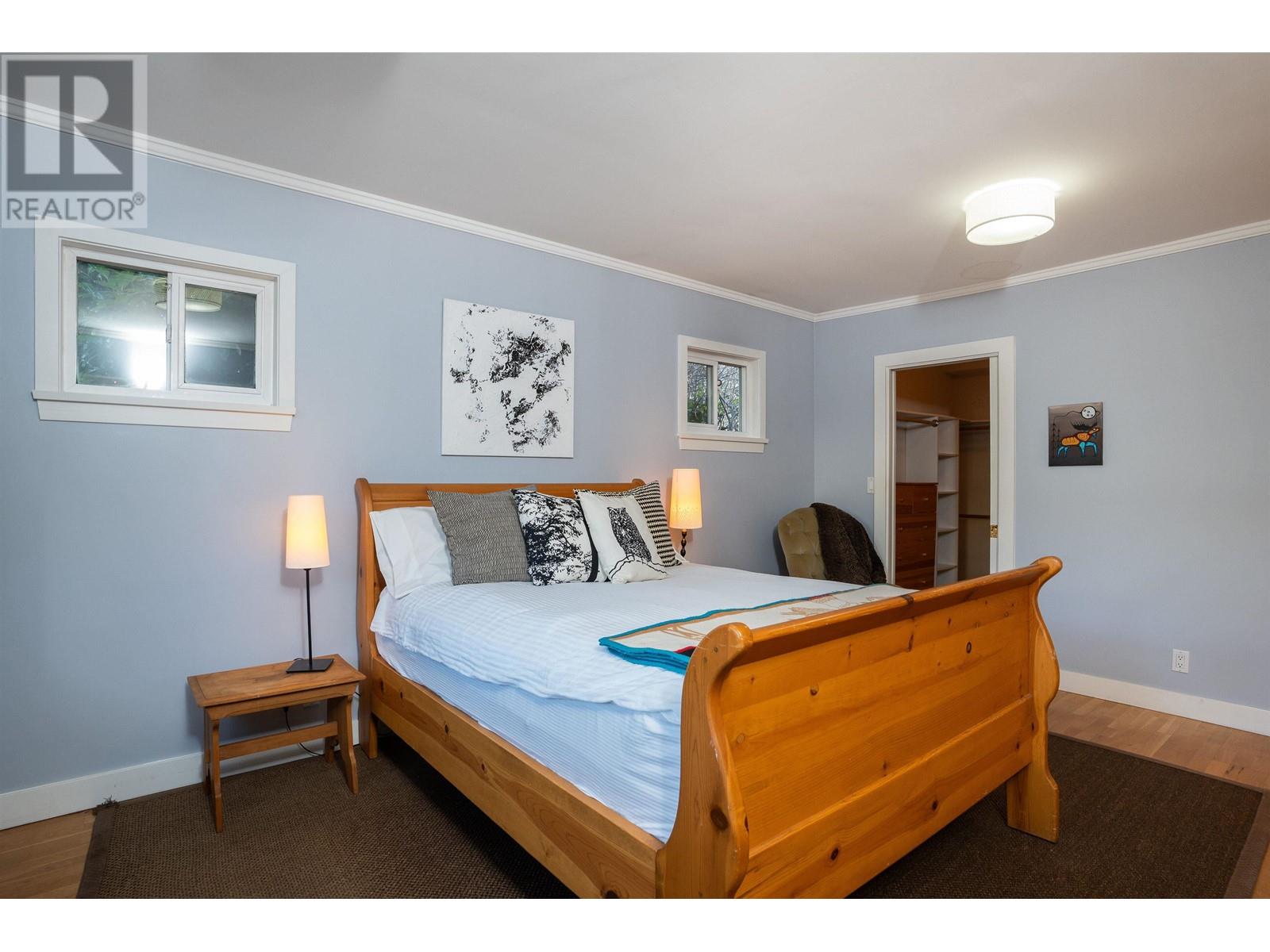 Listing Picture 18 of 36 : 3949 W 32ND AVENUE, Vancouver / 溫哥華 - 魯藝地產 Yvonne Lu Group - MLS Medallion Club Member