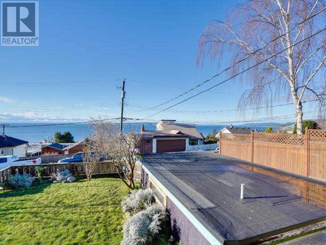 Property at 4444 OMINECA AVE image 2