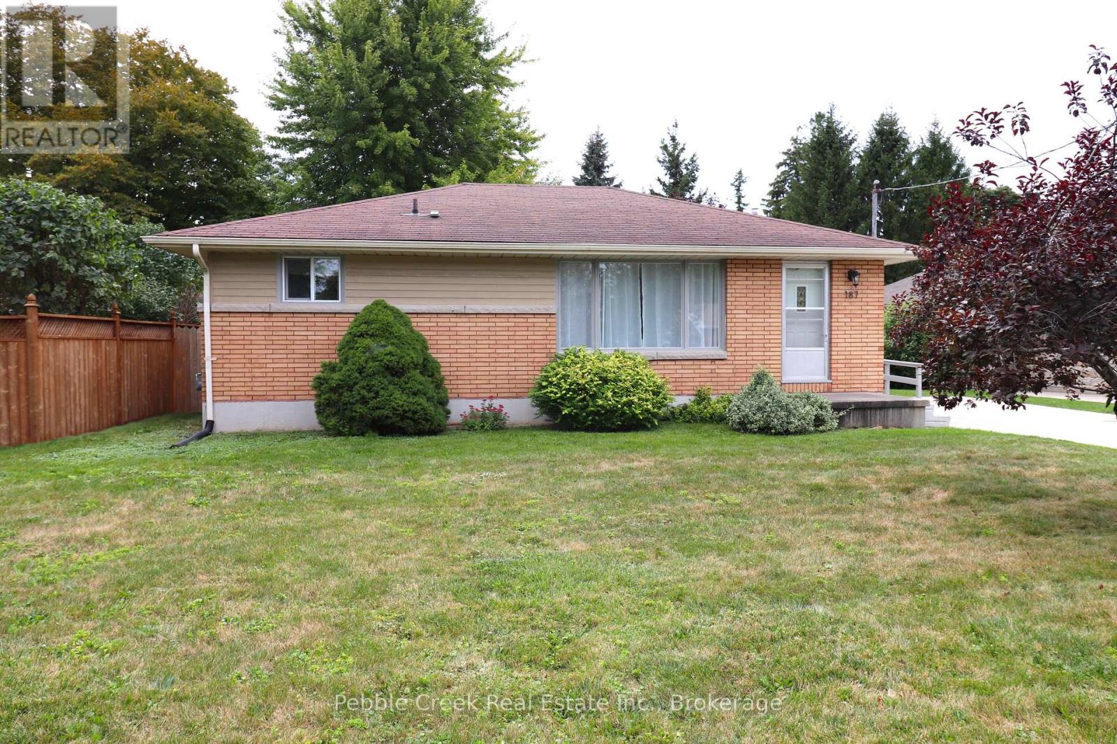 187 Cayley Street, Goderich, Ontario  N7A 2A4 - Photo 2 - X12063599