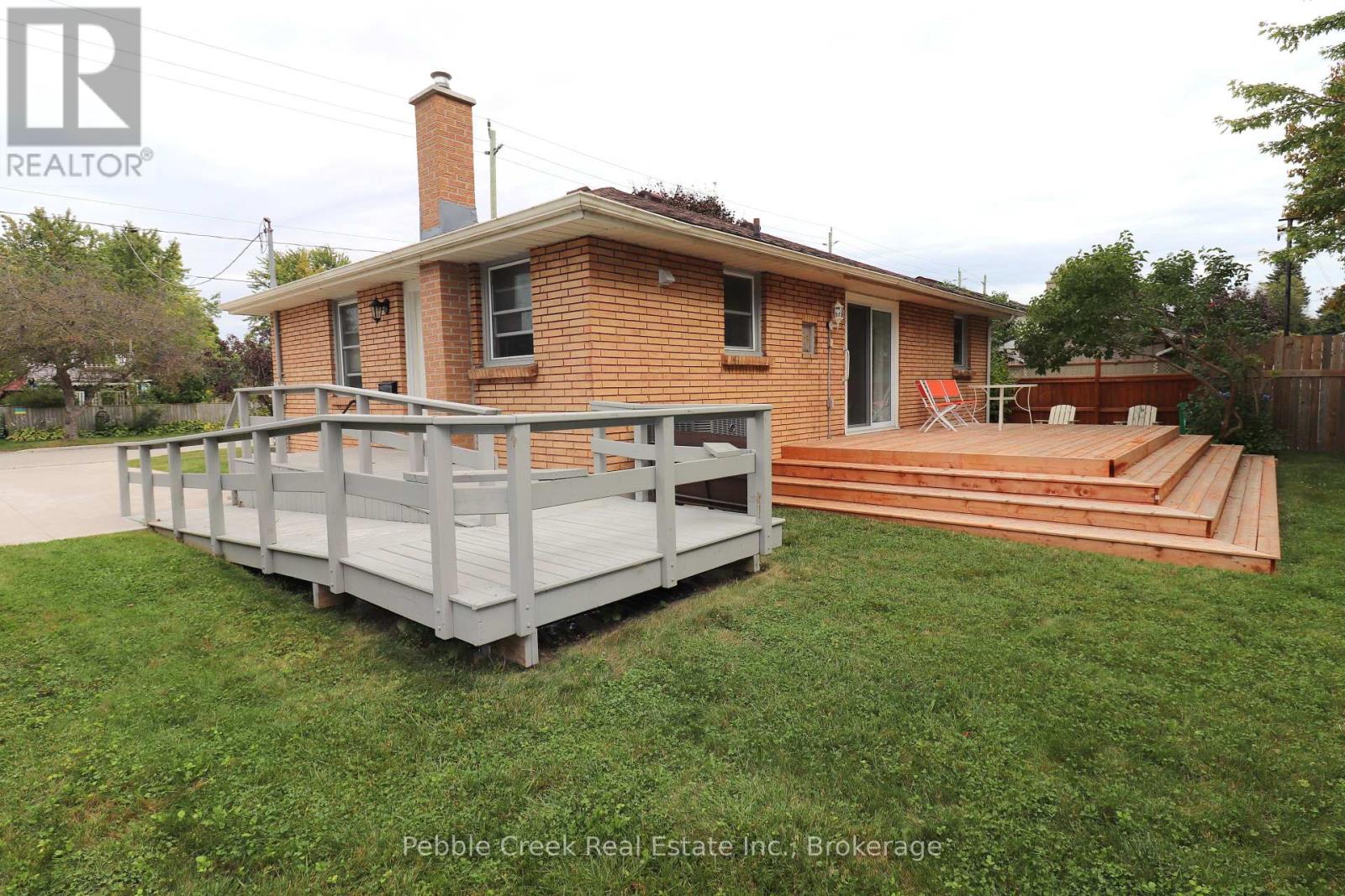 187 Cayley Street, Goderich, Ontario  N7A 2A4 - Photo 21 - X12063599
