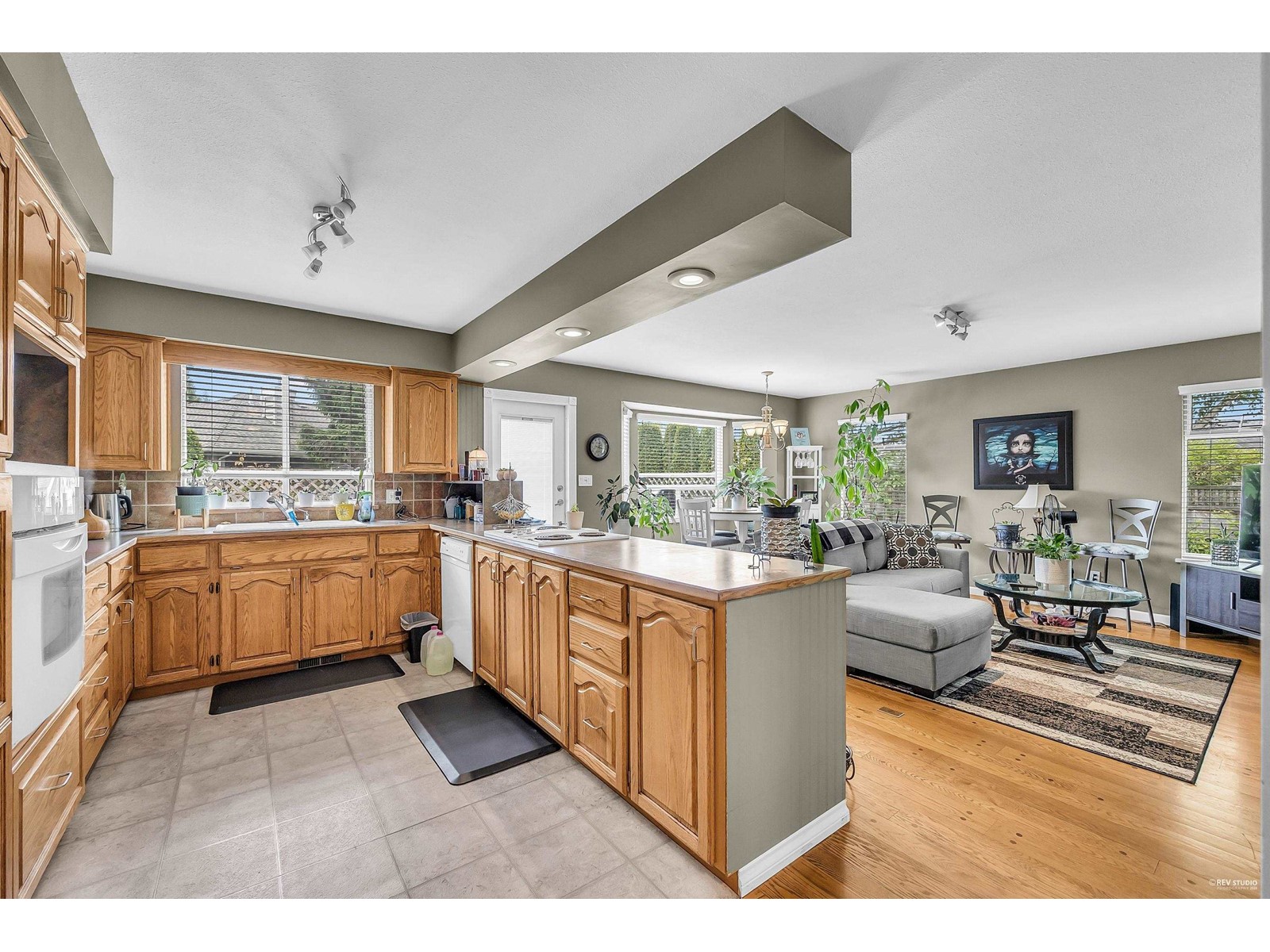 14338 19 Avenue, Surrey, British Columbia  V4A 7S9 - Photo 15 - R2984056