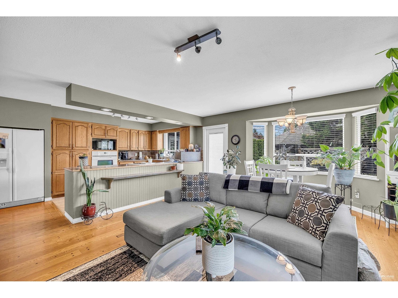 14338 19 Avenue, Surrey, British Columbia  V4A 7S9 - Photo 11 - R2984056
