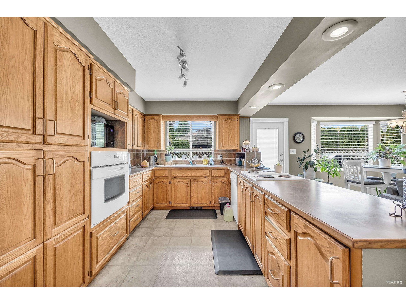 14338 19 Avenue, Surrey, British Columbia  V4A 7S9 - Photo 16 - R2984056
