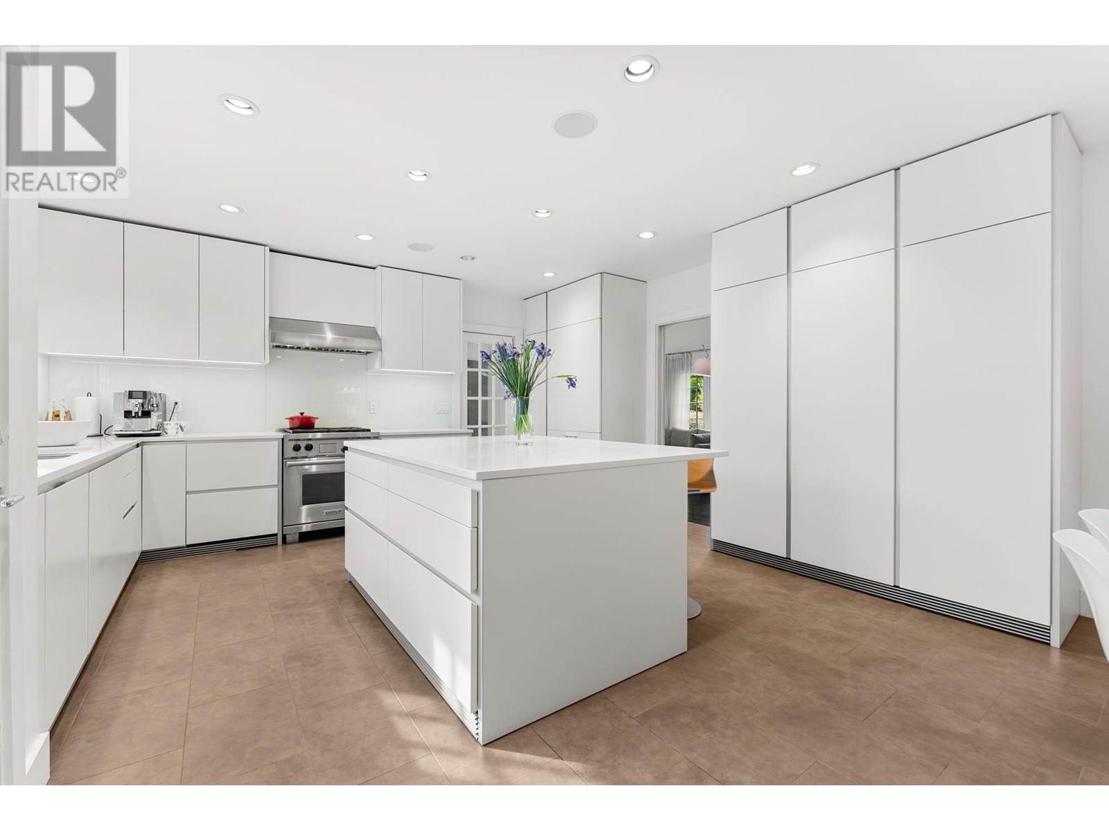 2496 W 36th Avenue, Vancouver, British Columbia  V6M 1L6 - Photo 13 - R2986356