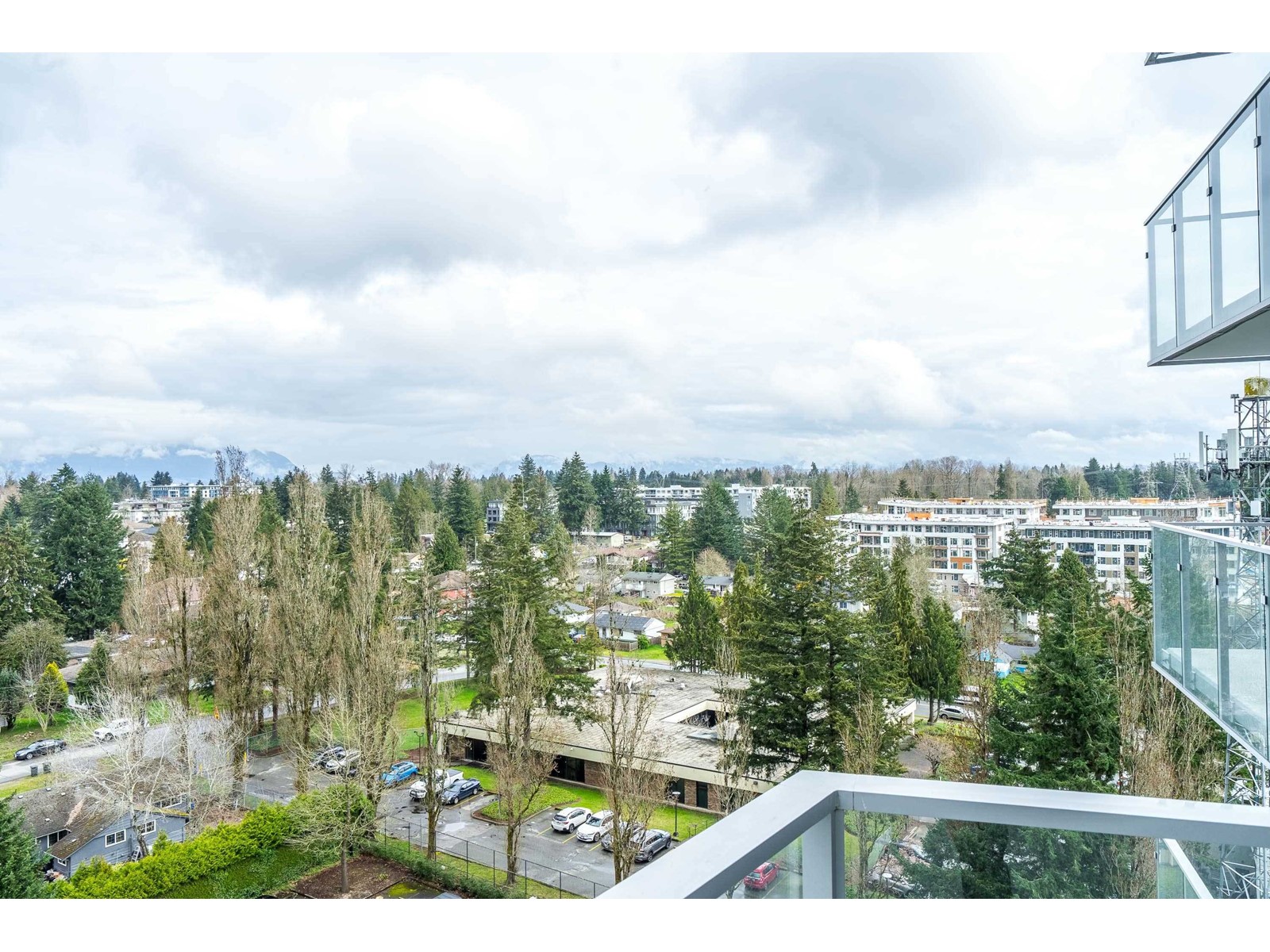 1207 10428 Whalley Boulevard, Surrey, British Columbia  V3T 5J6 - Photo 25 - R2983619