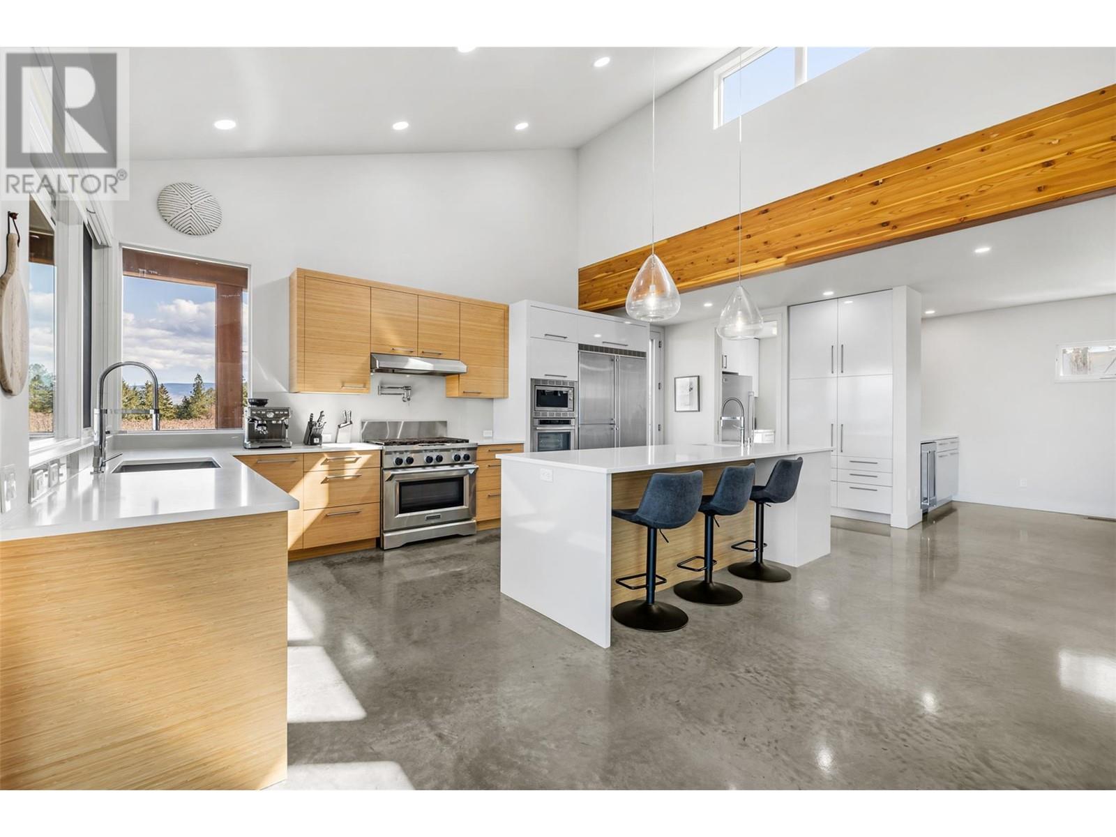 3979/3977 Hart Road, Kelowna, British Columbia  V1W 4E5 - Photo 17 - 10341931