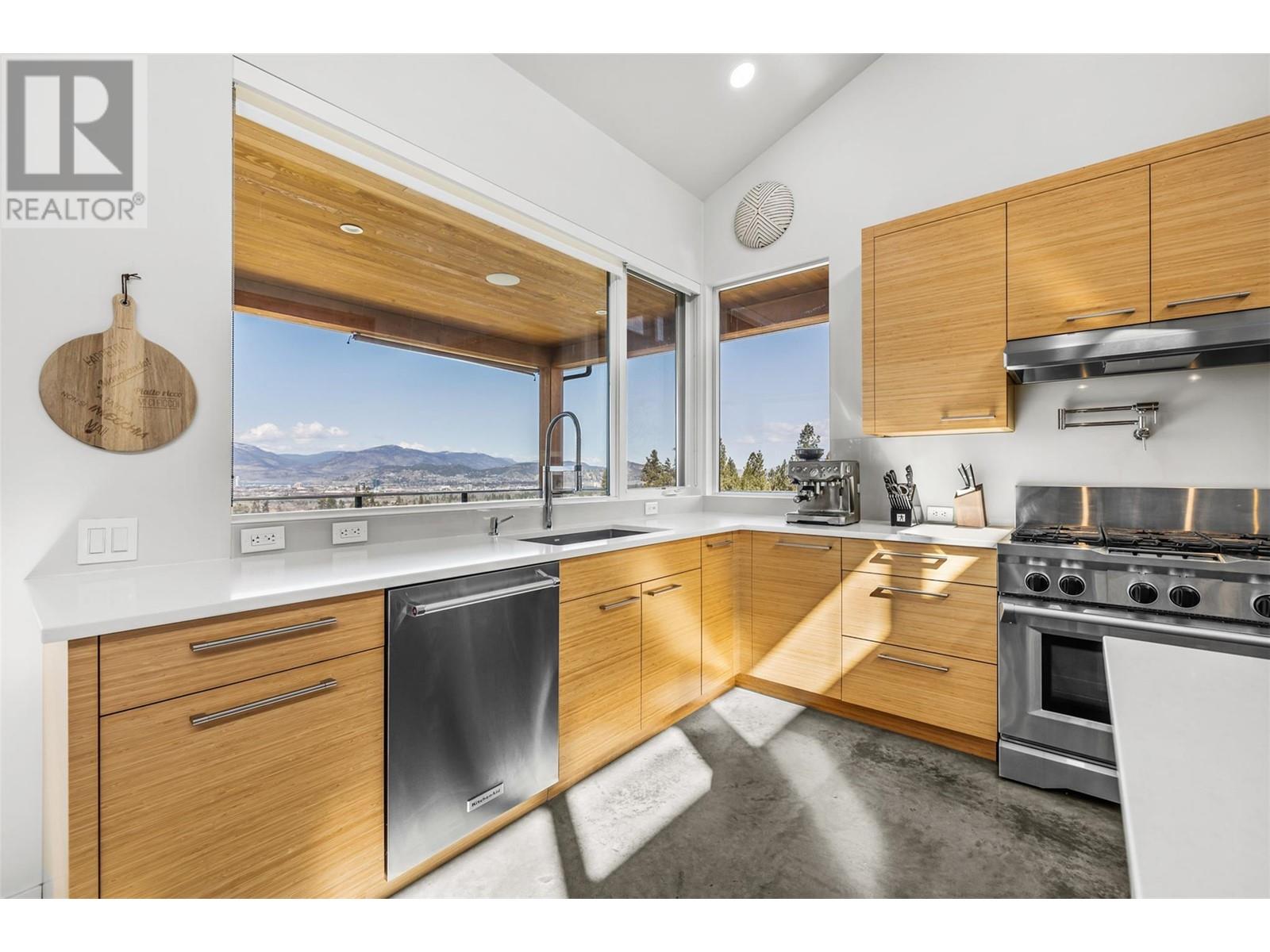 3979/3977 Hart Road, Kelowna, British Columbia  V1W 4E5 - Photo 18 - 10341931