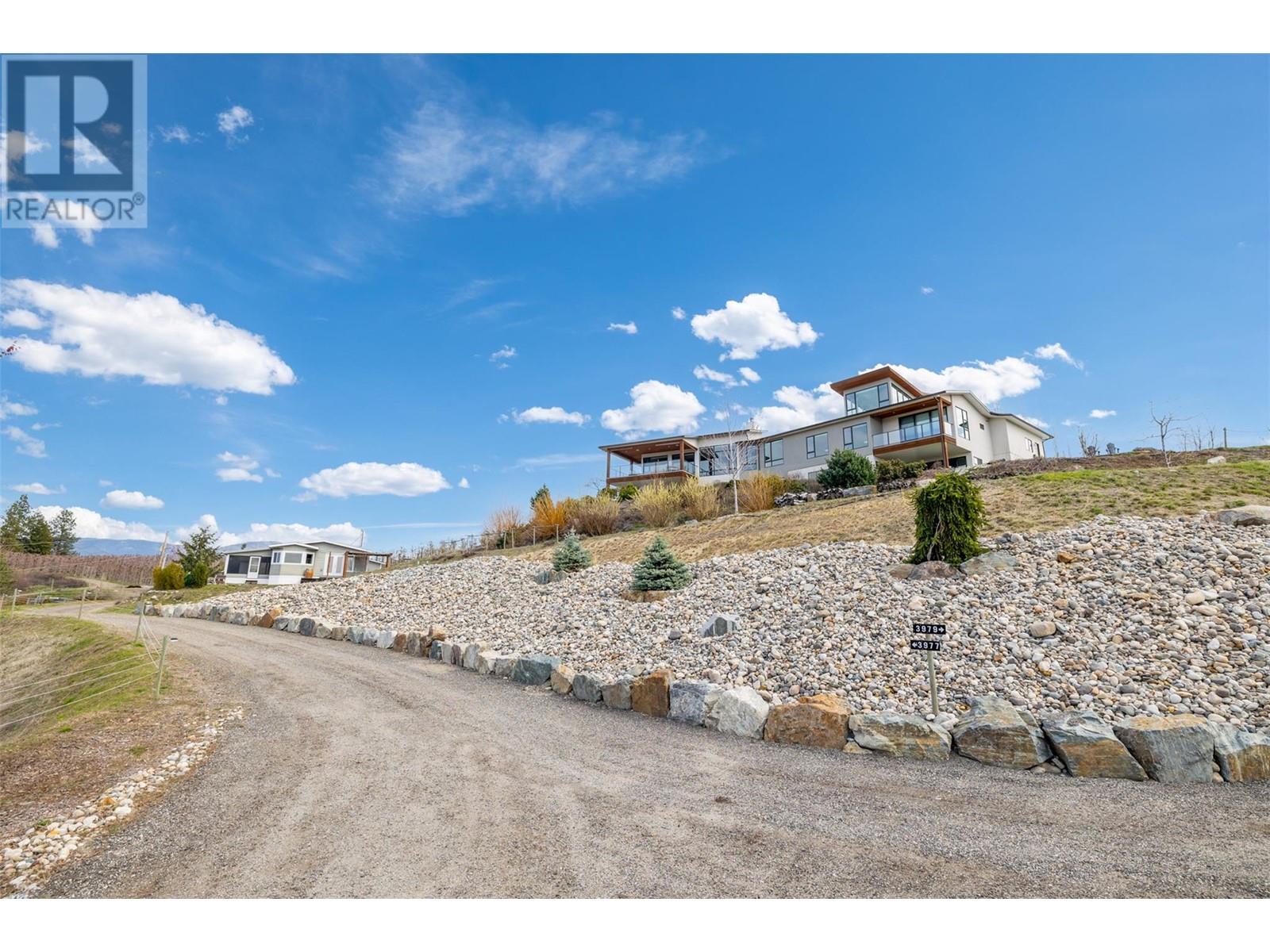 3979/3977 Hart Road, Kelowna, British Columbia  V1W 4E5 - Photo 8 - 10341931