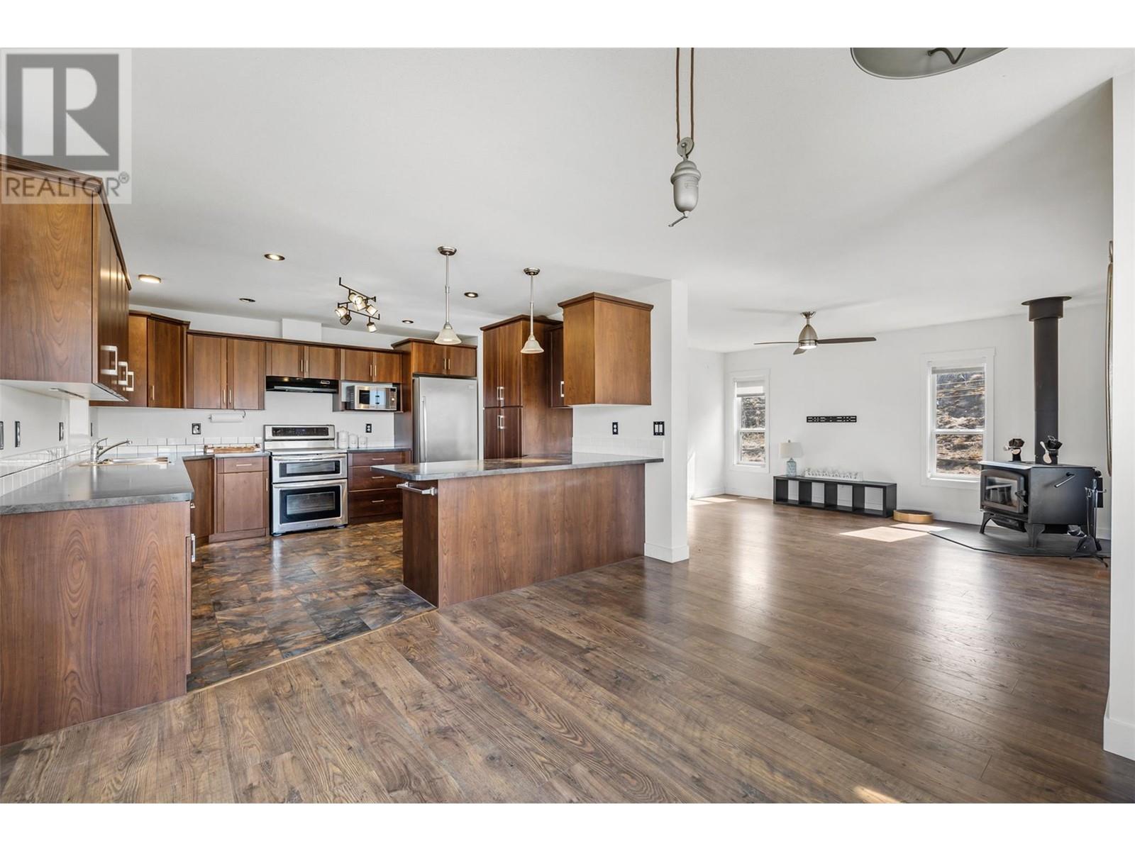 3979/3977 Hart Road, Kelowna, British Columbia  V1W 4E5 - Photo 85 - 10341931