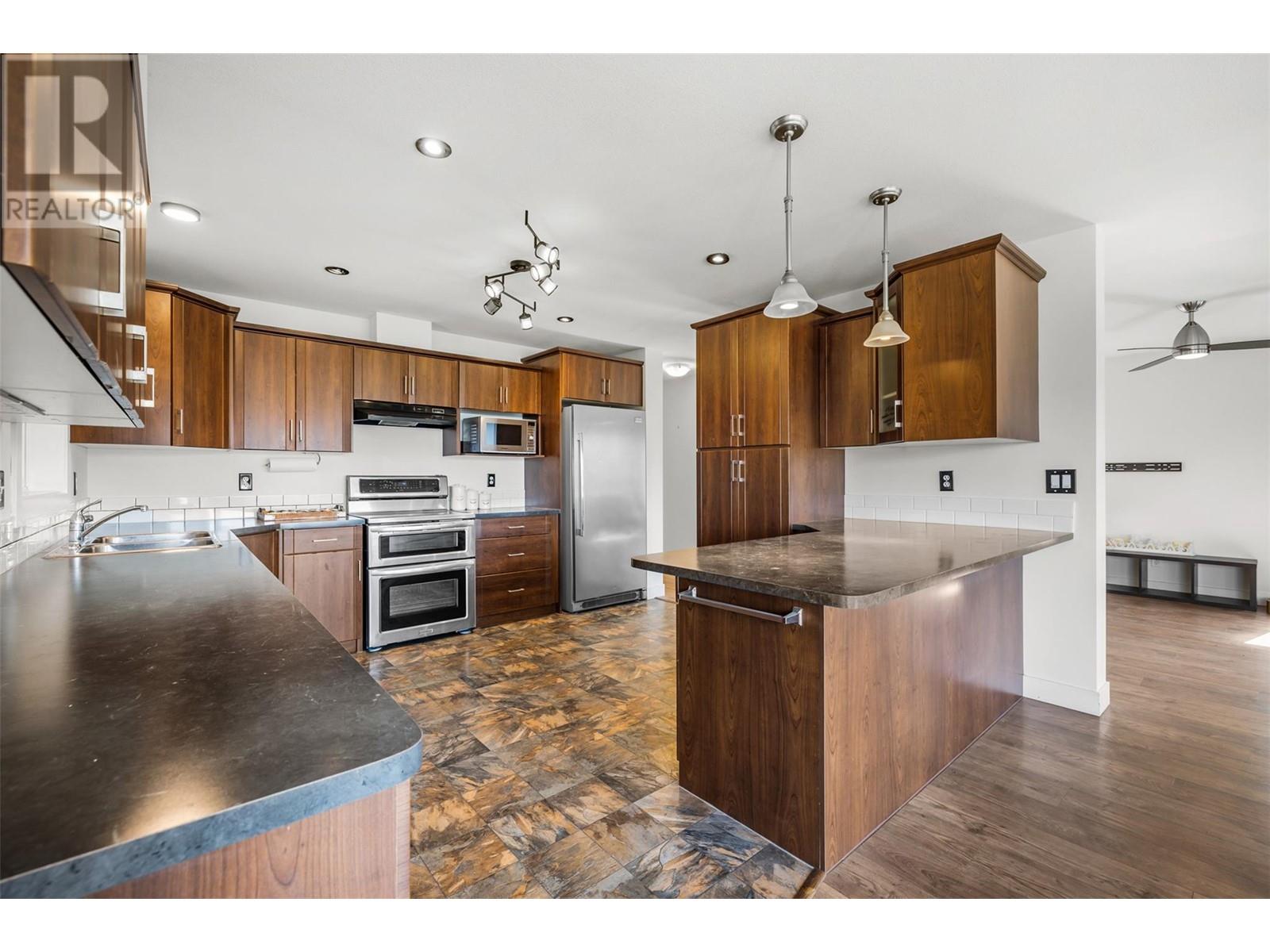 3979/3977 Hart Road, Kelowna, British Columbia  V1W 4E5 - Photo 86 - 10341931