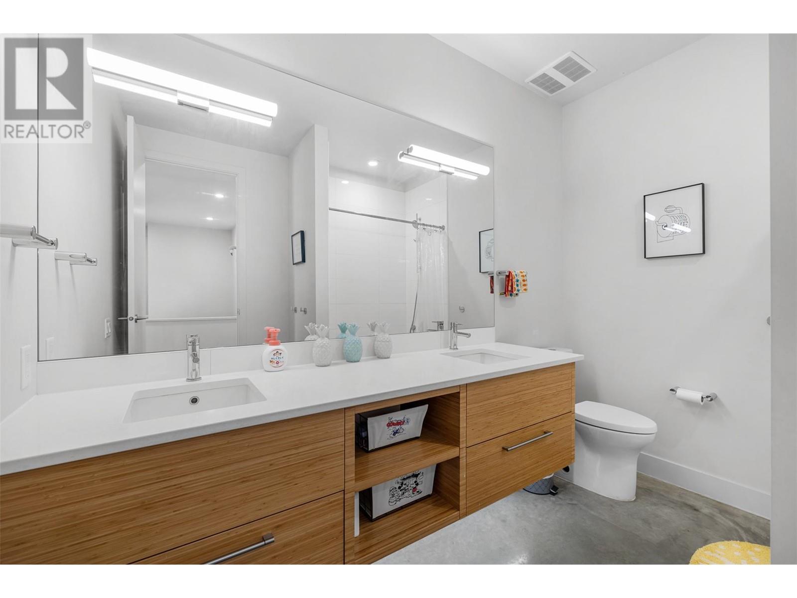 Property at 3977/3979 Hart Road image 3