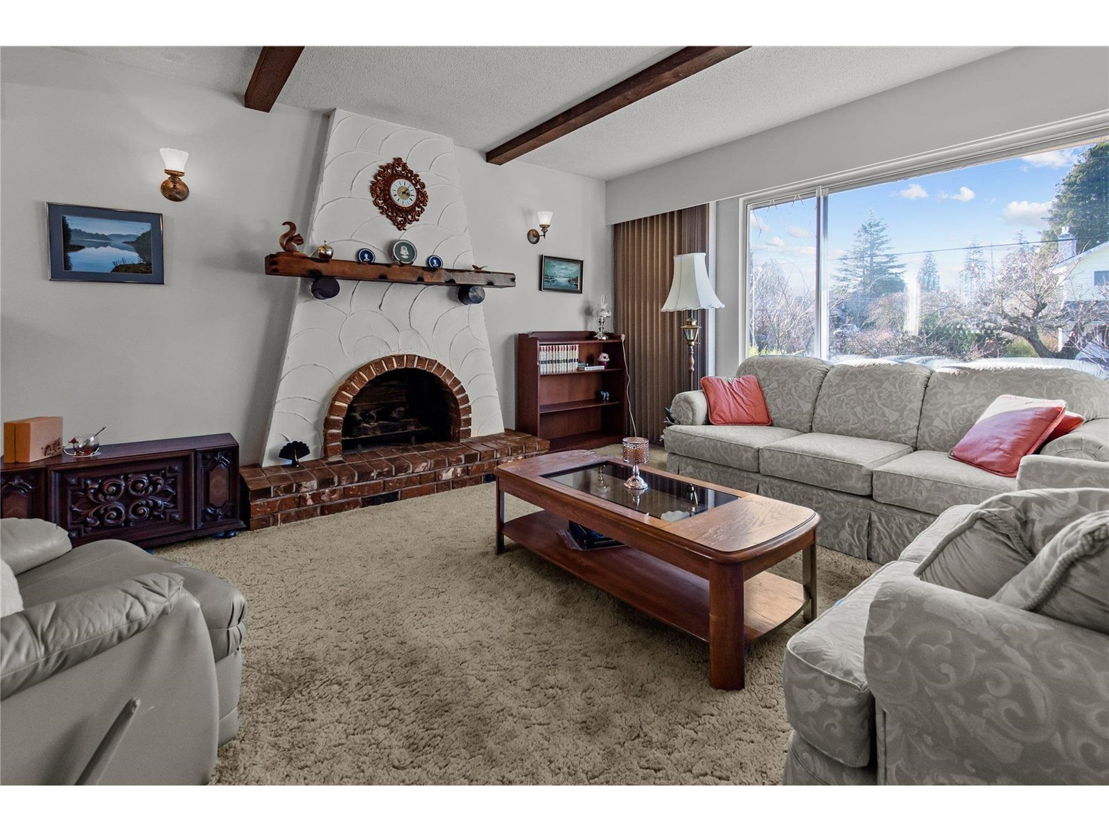 Property at 1518 PARKER PLACE image 3