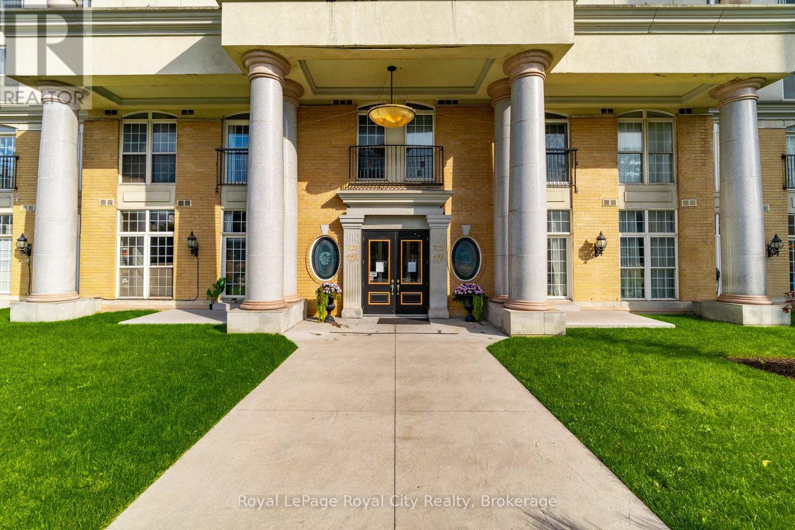 614 - 135 James Street S, Hamilton, Ontario  L8P 2Z6 - Photo 2 - X12063636