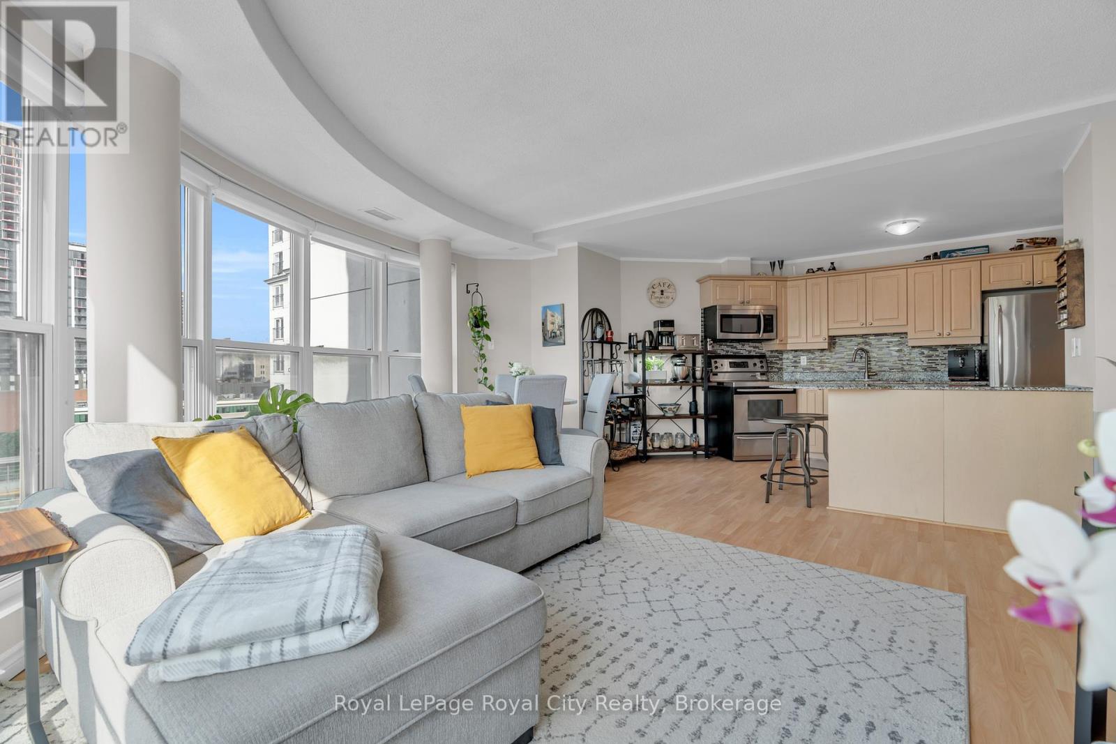 614 - 135 James Street S, Hamilton, Ontario  L8P 2Z6 - Photo 6 - X12063636