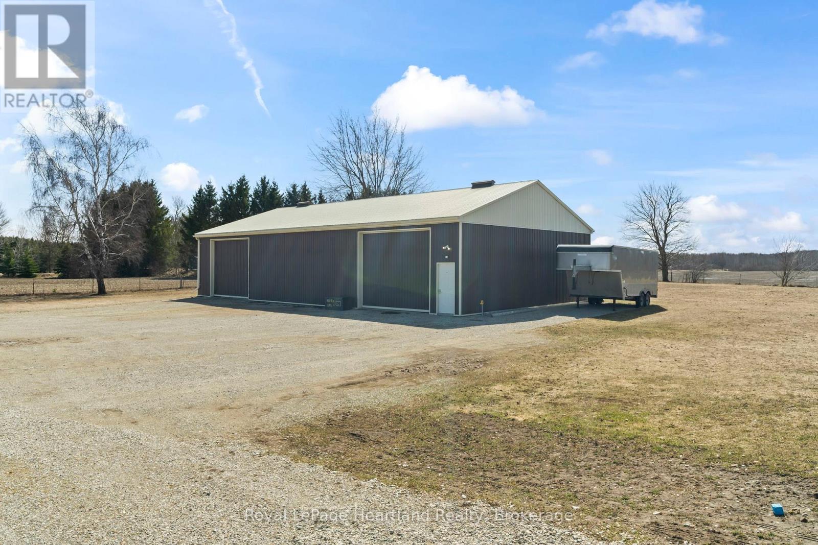 8558 Concession Rd 6, Mapleton, Ontario  N0G 2K0 - Photo 24 - X12063651