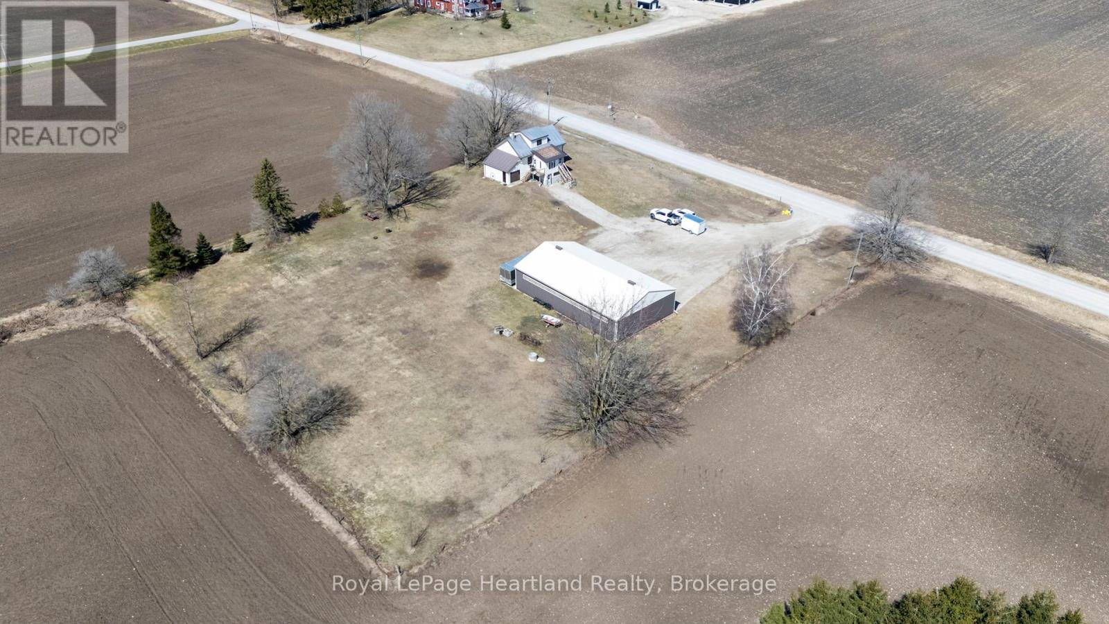 8558 Concession Rd 6, Mapleton, Ontario  N0G 2K0 - Photo 4 - X12063651