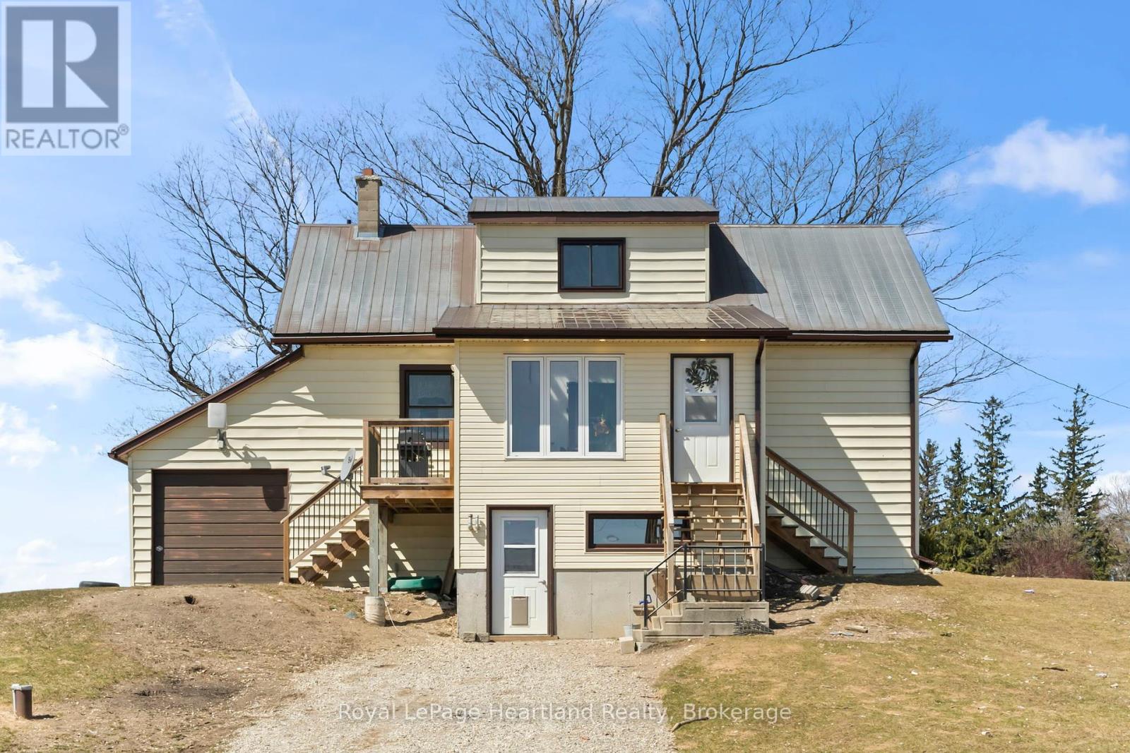 8558 Concession Rd 6, Mapleton, Ontario  N0G 2K0 - Photo 8 - X12063651