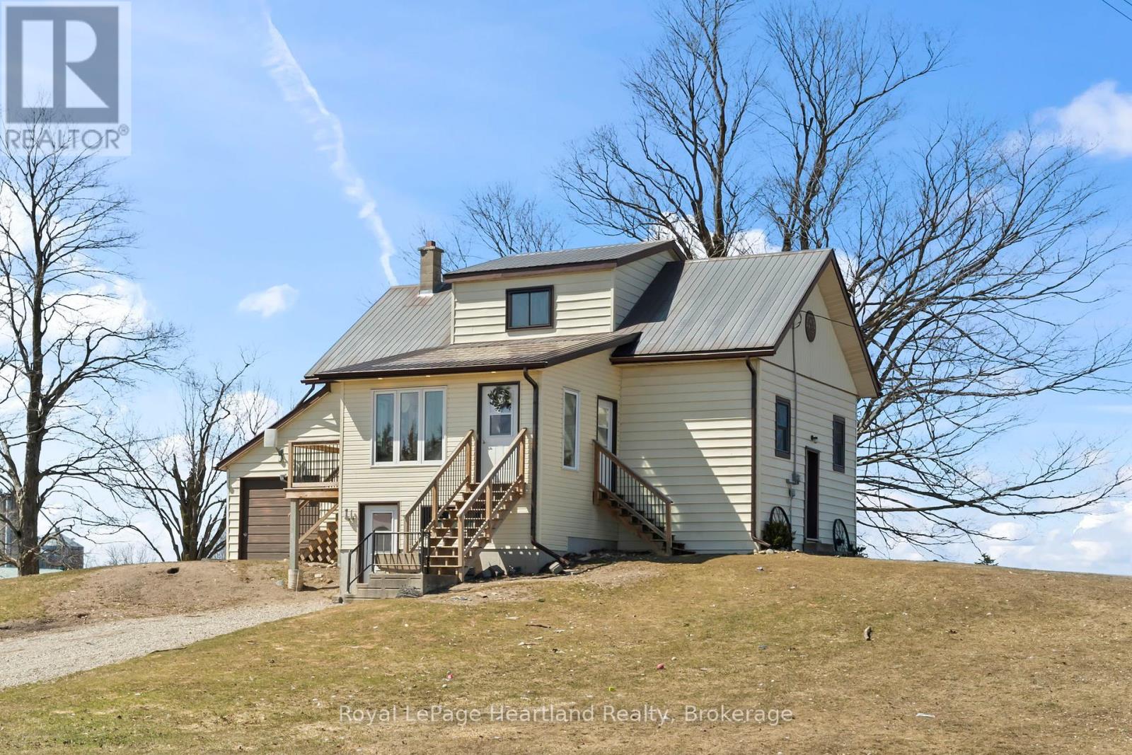 8558 Concession Rd 6, Mapleton, Ontario  N0G 2K0 - Photo 9 - X12063651