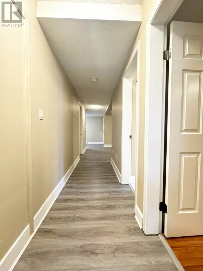 Ground 958 Laurel Court, Coquitlam, British Columbia  V3C 5M1 - Photo 11 - R2986417