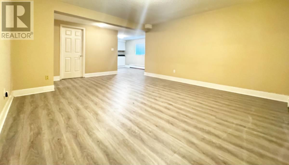 Ground 958 Laurel Court, Coquitlam, British Columbia  V3C 5M1 - Photo 9 - R2986417
