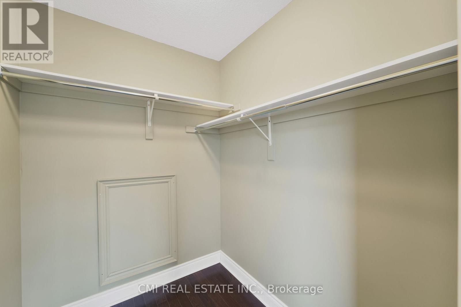 77 Waterview Road, Wasaga Beach, Ontario  L9Z 0E9 - Photo 31 - S12063639