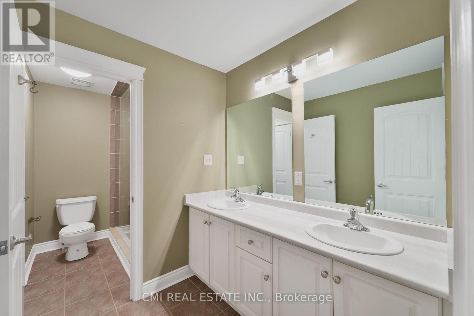 77 Waterview Road, Wasaga Beach, Ontario  L9Z 0E9 - Photo 34 - S12063639